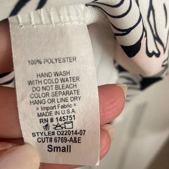 Christian Caliendo Lined Sleeveless Dress Black White Floral Splashes of Color - Picture 11 of 11